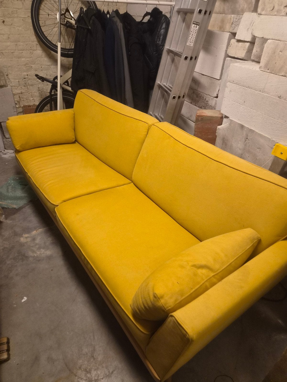Canapé/ sofa en très bon état., Maison & Meubles, Canapés | Sofas & Chaises Longues