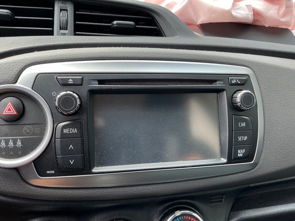 NAVIGATIE SYSTEEM Yaris III (P13) (|861400D010|861400D011|), Auto-onderdelen, Gebruikt, Kundenbetreuung@toyota.de, Toyota, Toyota-Allee 2
50858  Köln, DE
