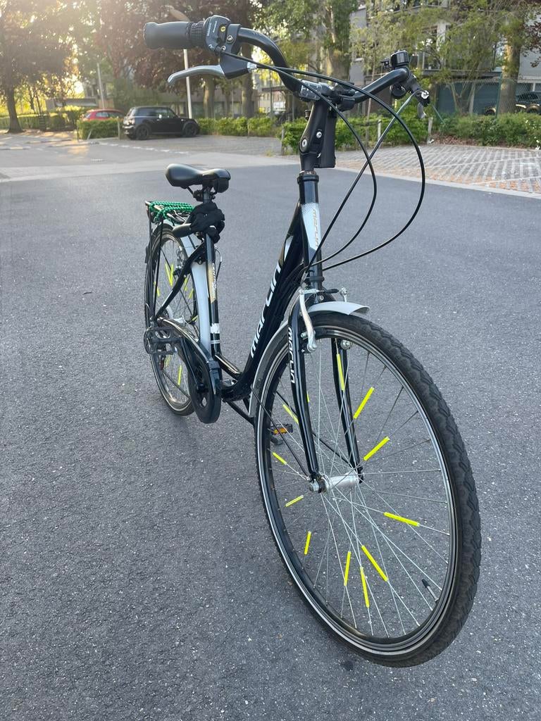 Meisjesfiets / tienerfiets 28“ in goede staat, Ophalen, Zo goed als nieuw