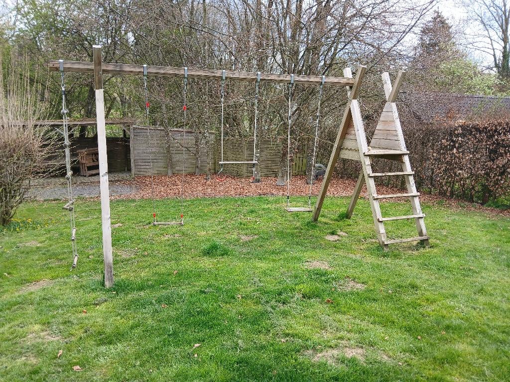 Aire de jeu, Enlèvement, Utilisé, Balançoire