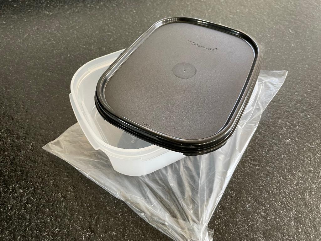Tupperware doosje - brooddoos - koekendoos… NIEUW !!, Huis en Inrichting, Ophalen of Verzenden, Nieuw
