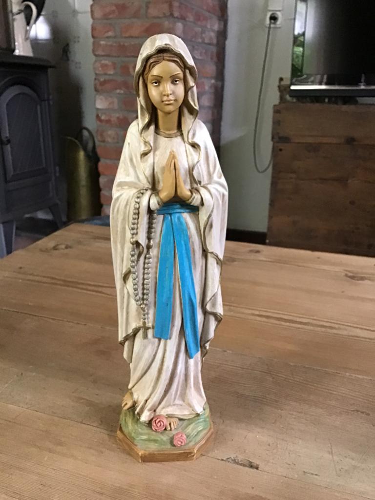 Vintage Mariabeeld Madonna in kunsthars, Antiek en Kunst, Antiek | Religieuze voorwerpen, Ophalen of Verzenden