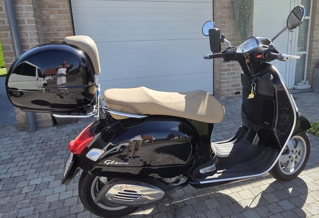 Vespa GTS 125cc Piaggio perfecte staat, Motoren, Scooter, Occasion, Particulier, 125 cc