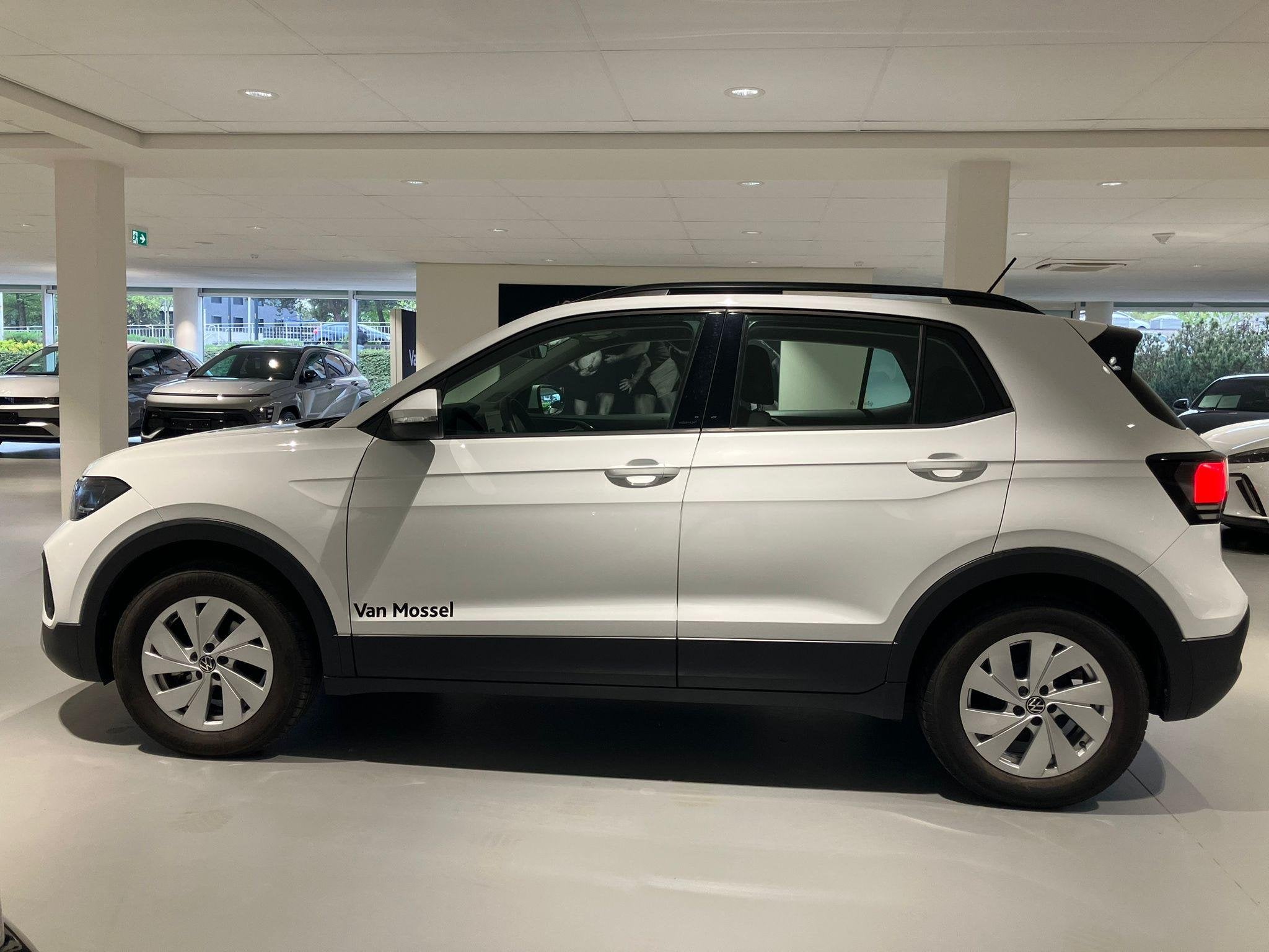 Volkswagen T-Cross Life, Voorwielaandrijving, Zwart, 95 pk, Wit