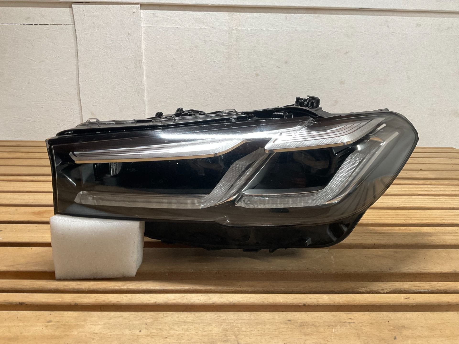 Koplamp BMW 5 Series G30 G31 5A388C7-04 LED Links B3-377, Auto-onderdelen, Petuelring 130
80788  Munich, DE, Gebruikt, Info@bmw.de