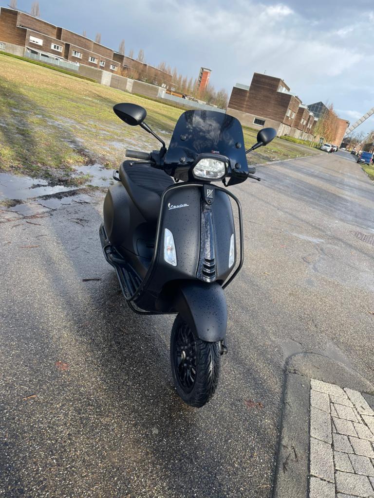 Vespa sprint, Comme neuf, Classe B (45 km/h), Enlèvement, Essence