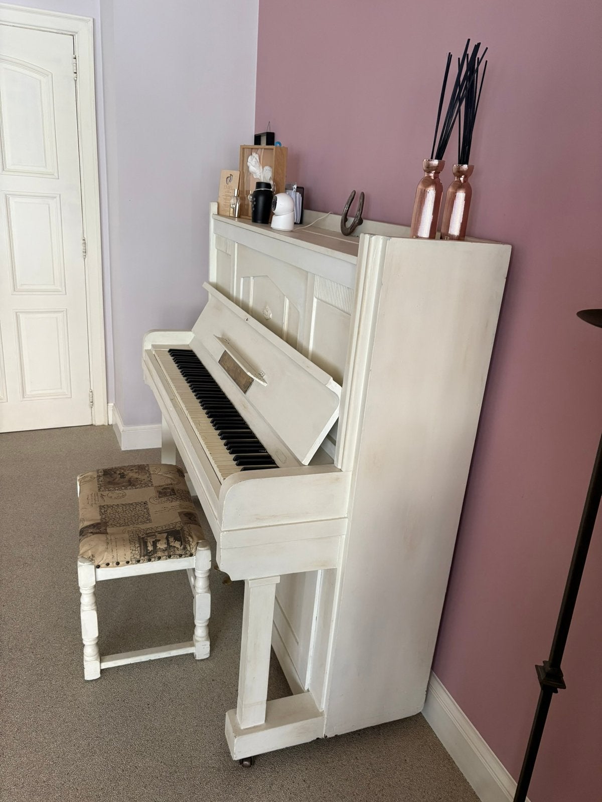 Decoratieve piano, Muziek en Instrumenten, Piano's, Ophalen, Gebruikt, Wit, Piano