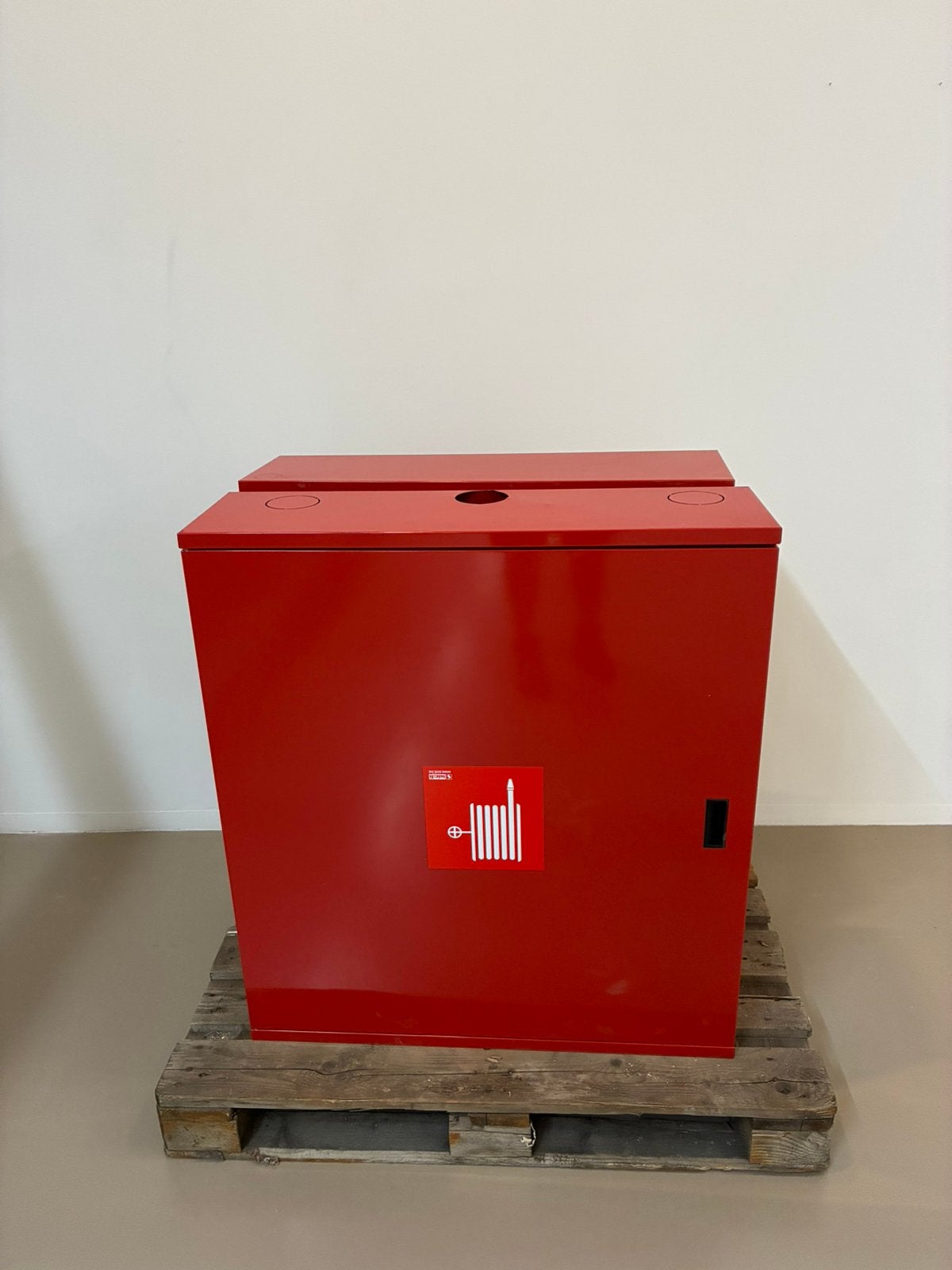 2 boîtiers de tuyaux d'incendie + tuyaux, Maison & Meubles, Enlèvement, Comme neuf