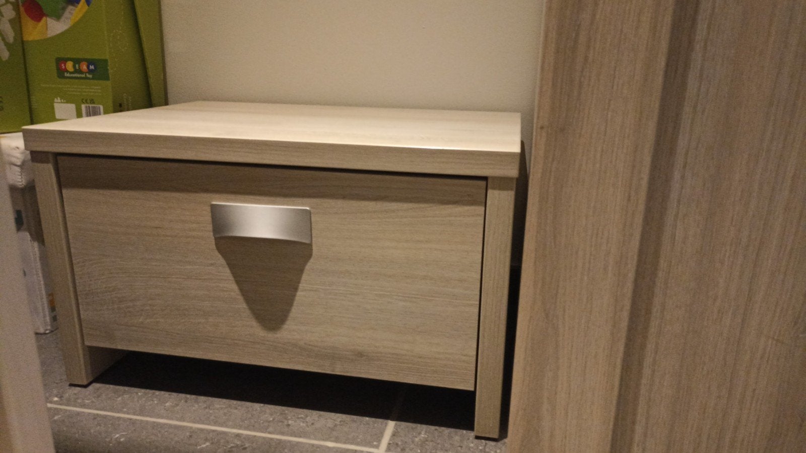 Babykamer: Bed / Commode / Kast / Nachtkastje, Ophalen, Zo goed als nieuw, Commode
