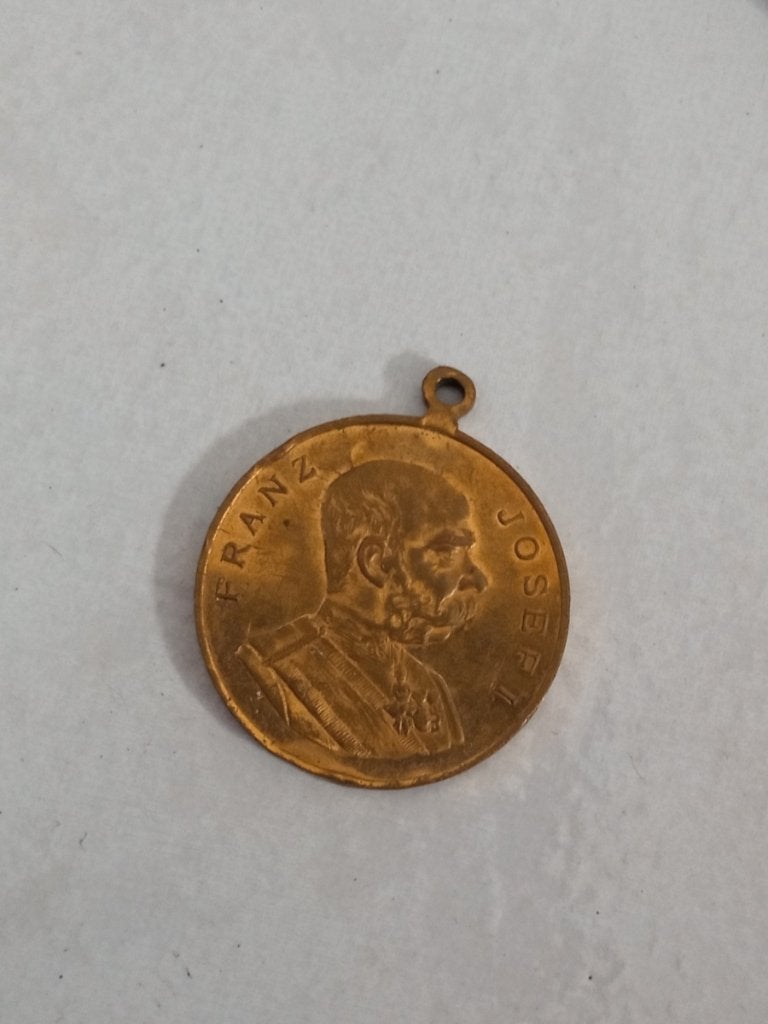 Militaria Oostenrijk Keizer Souvenirmedaille uit de WW1 1909, Verzamelen, Verzenden, Overige soorten, Lintje, Medaille of Wings