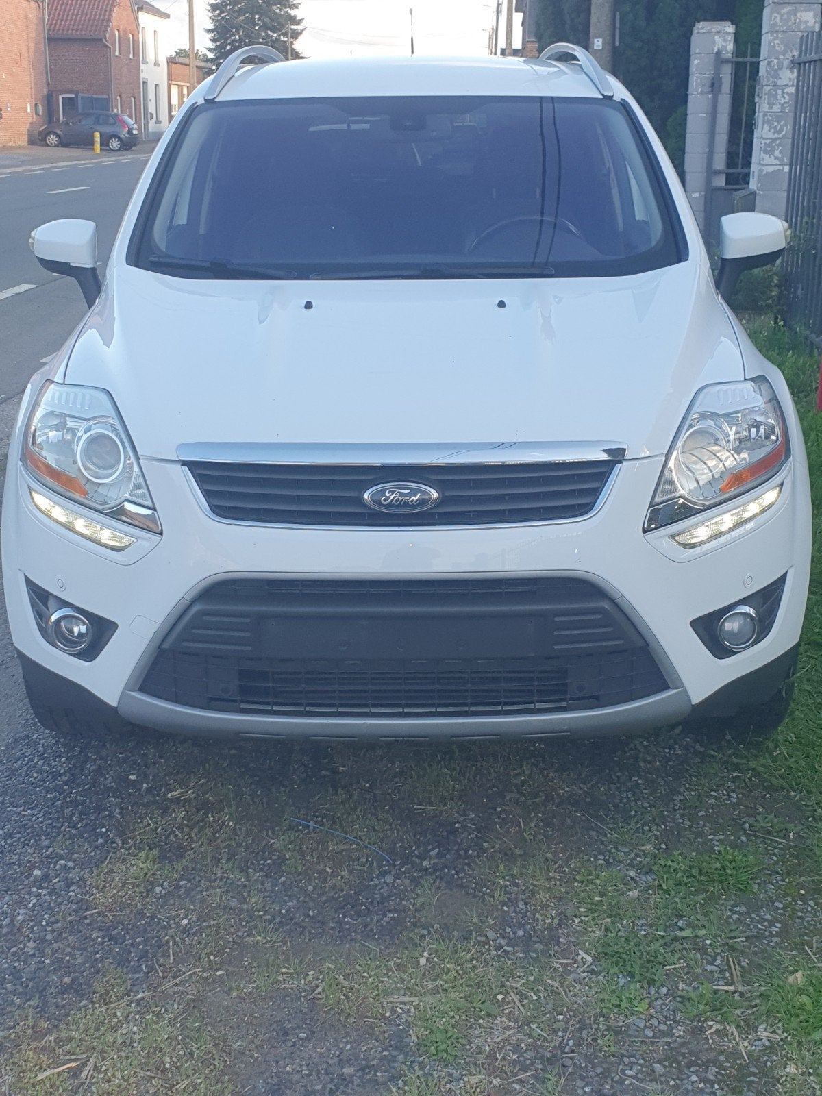ford kuga automatique, Auto's, Automaat, Zwart, 4 cilinders, Bedrijf