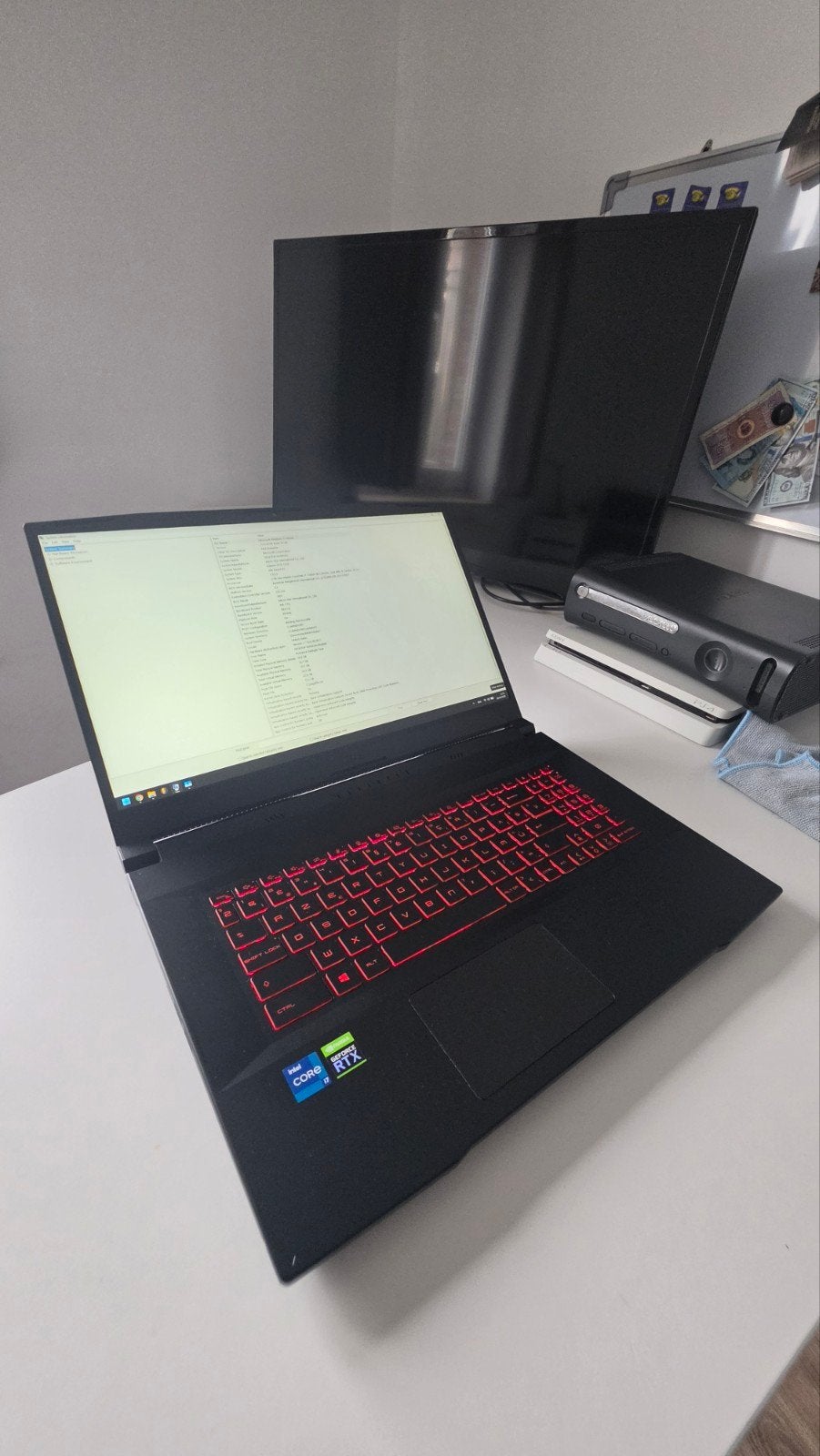 MSI Katana GF76 11UC – i7 – RTX 3050 – 16GB RAM – 512GB SSD, Computers en Software, Ophalen, Gebruikt, MSI, 2 tot 3 Ghz