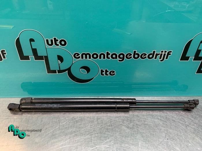 Kit amortisseur gaz hayon d'un Seat Ibiza (Ibiza 08-), -, 3 mois de garantie, Utilisé, -