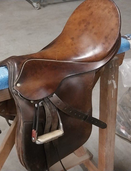 Selle 17 pouces, Enlèvement ou Envoi