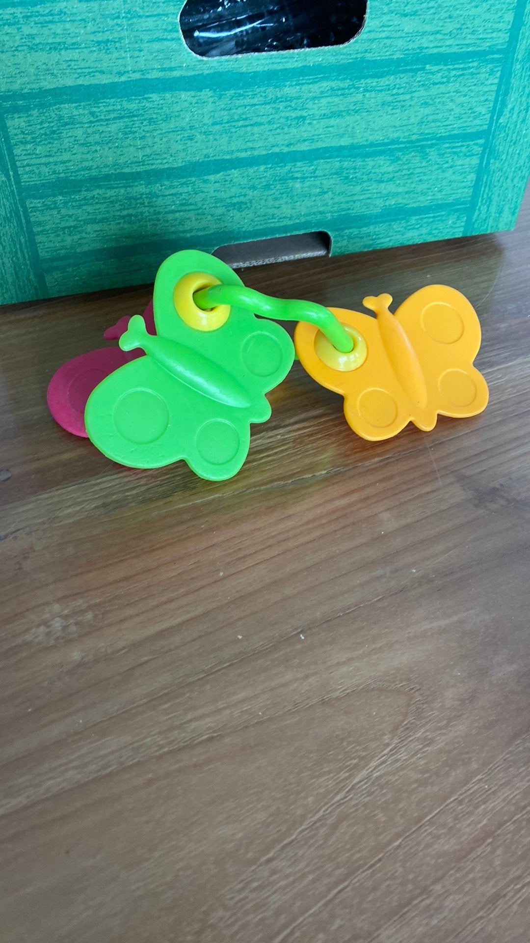 Bijtring met 3 vlinders. Zeer mooi., Ophalen, Gebruikt