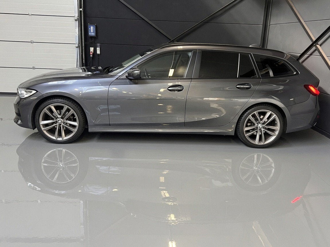 Bmw 3-reeks 2.0i Automaat, 156pk, bj2022, 104.000km, Automaat, Leder, Bedrijf, 5 deurs