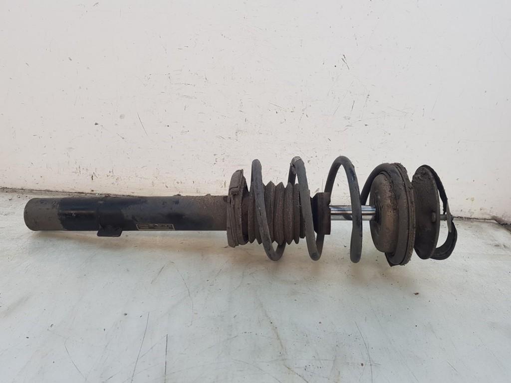 AMORTISSEUR OU ABSORBEUR DE CHOC AVANT DROIT 3 serie (E92), Utilisé, BMW, Petuelring 130
80809  München, DE, Bayerische Motoren Werke AG