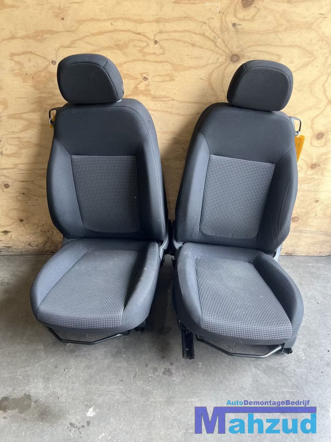 OPEL CORSA D 3 DEURS Interieur stoel bank 2005-2014, Auto-onderdelen, Gebruikt, Opel Automobile GmbH, Kontakt@opel-infoservice.de