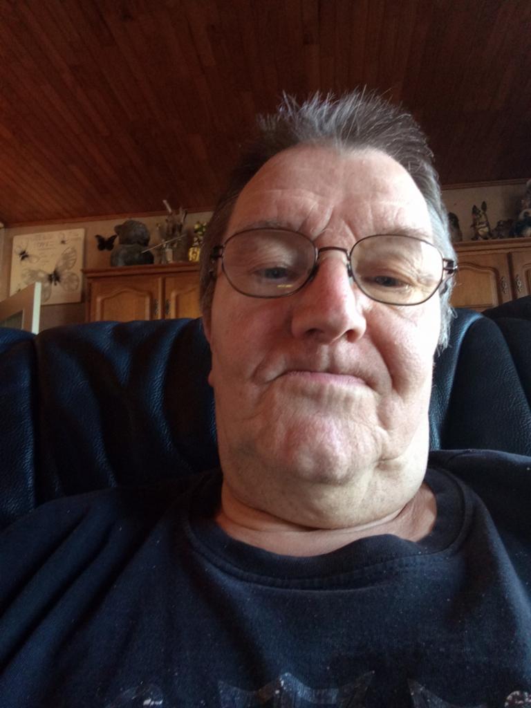 Man van 64 zoek vrijgezel motor vriendin, Contacten en Berichten, Man zoekt Vrouw