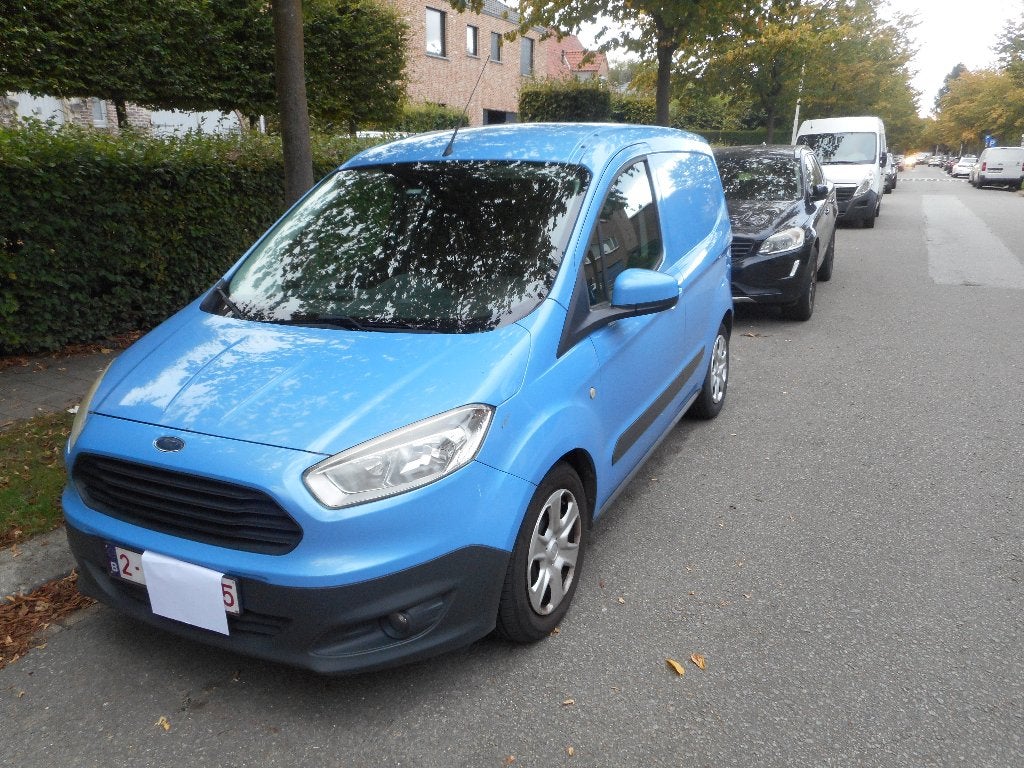 Ford Transit Courier 1,5 Diesel, Euro 5, Achat, 4 portes, 2 places