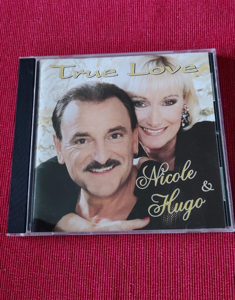 Nicole en Hugo: True Love, Enlèvement ou Envoi, Comme neuf, Chanson réaliste ou Smartlap