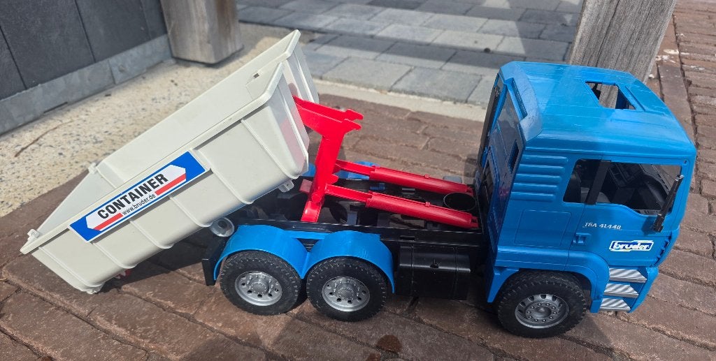 Brüder dump truck, Ophalen, Gebruikt