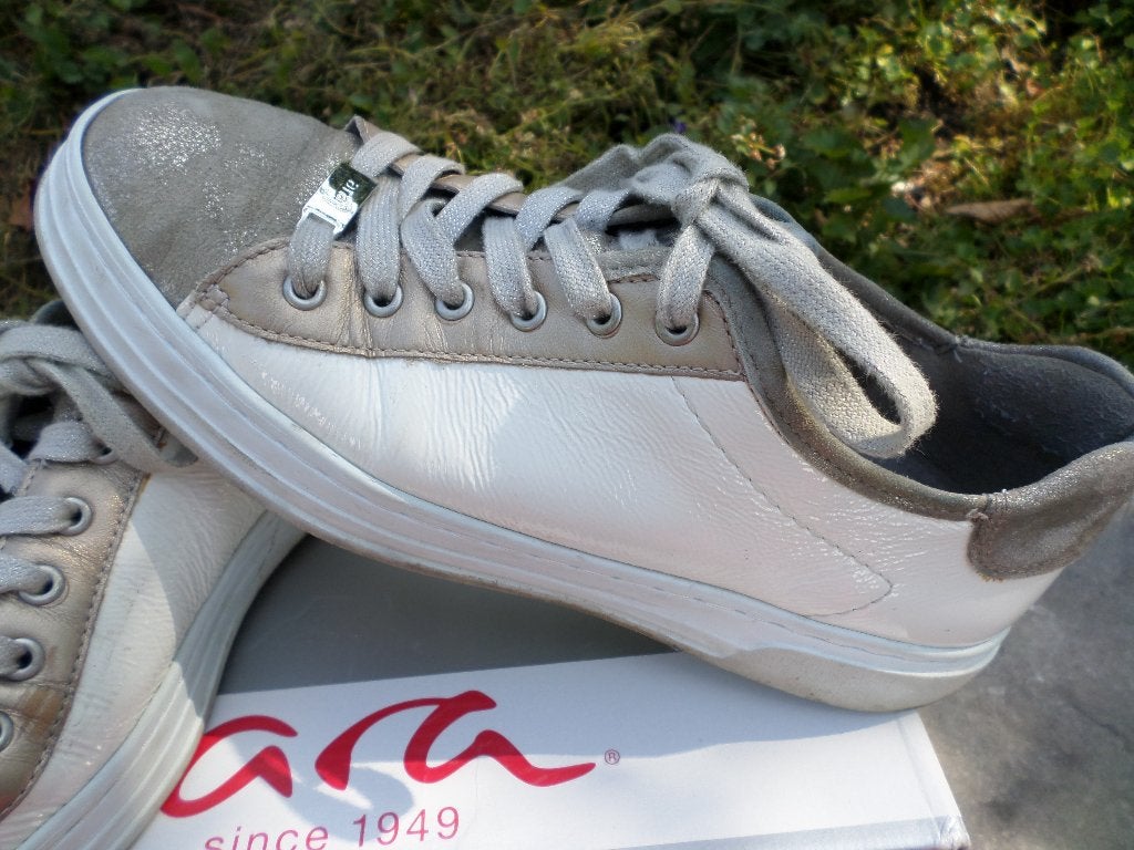 Ara Basket schoenen wit beige taupe zilver veters 38,5, Kleding | Dames, Schoenen, Wit, Ophalen of Verzenden, Sneakers, ARA femme