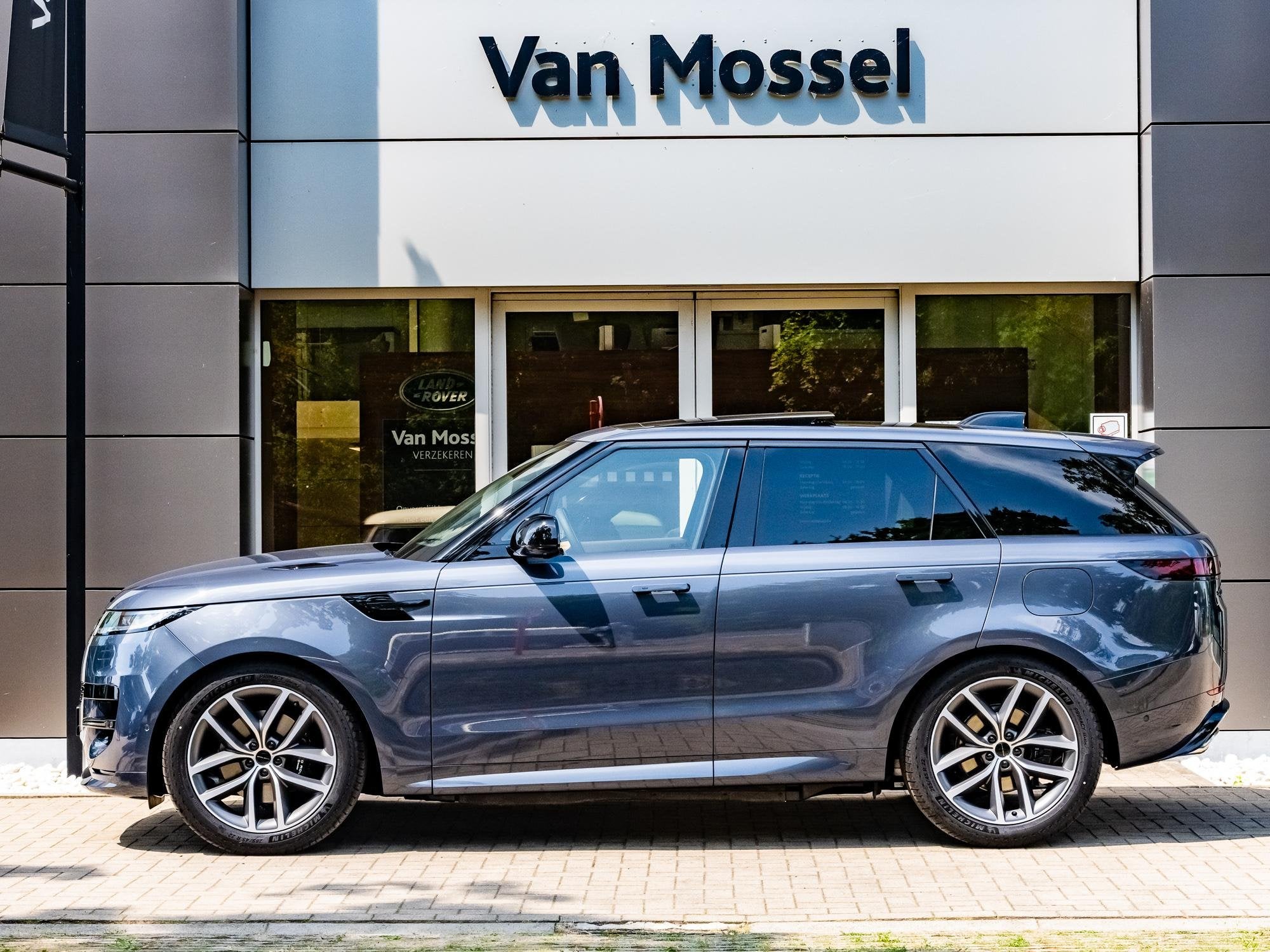 Land Rover Range Rover Sport P460e Dynamic SE AWD Auto. 26MY, Auto's, Automaat, 460 pk, Lederen bekleding, 2 zetels