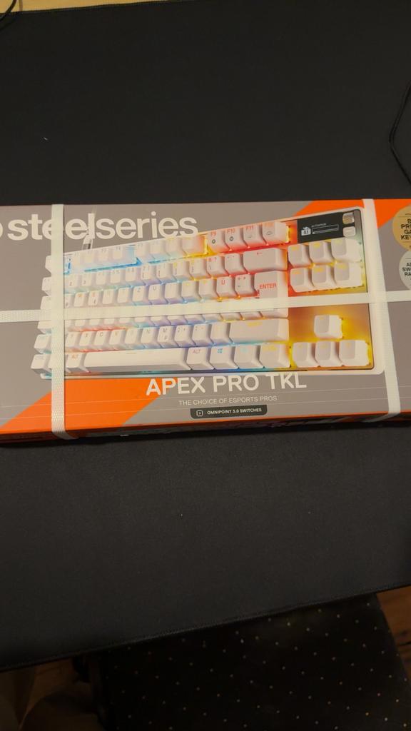 Apex pro tkl blanc, Computers en Software, Toetsenborden, Ophalen, Zo goed als nieuw