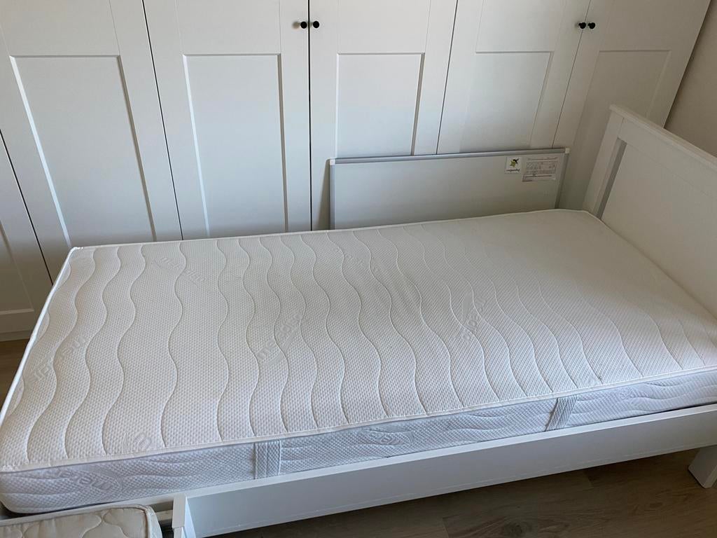 Ikea songesand bed met matras, Ophalen, Zo goed als nieuw