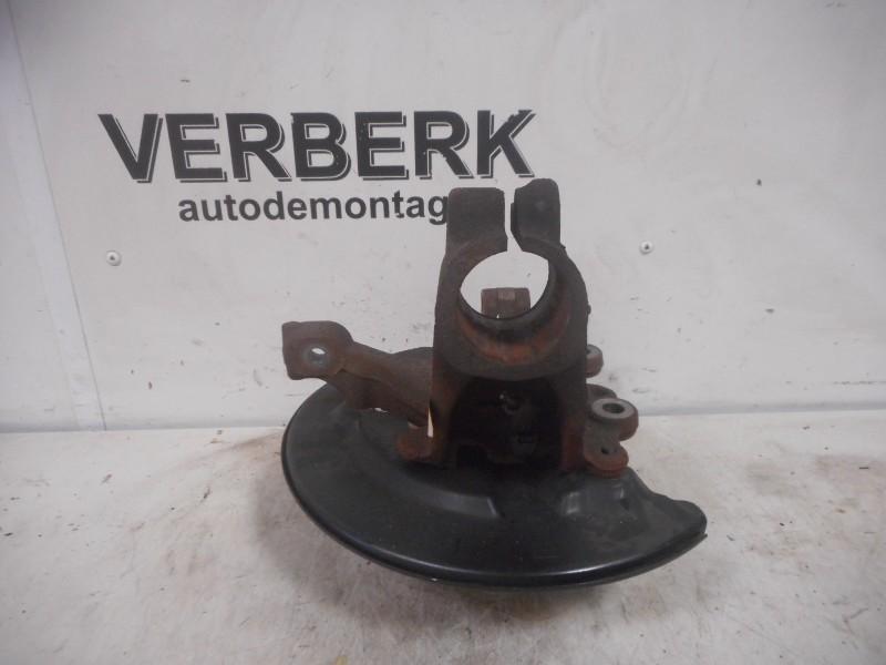 MOYEU DE ROUE AVANT DROIT Ford Focus (bv613k170dncr), Utilisé, Ford