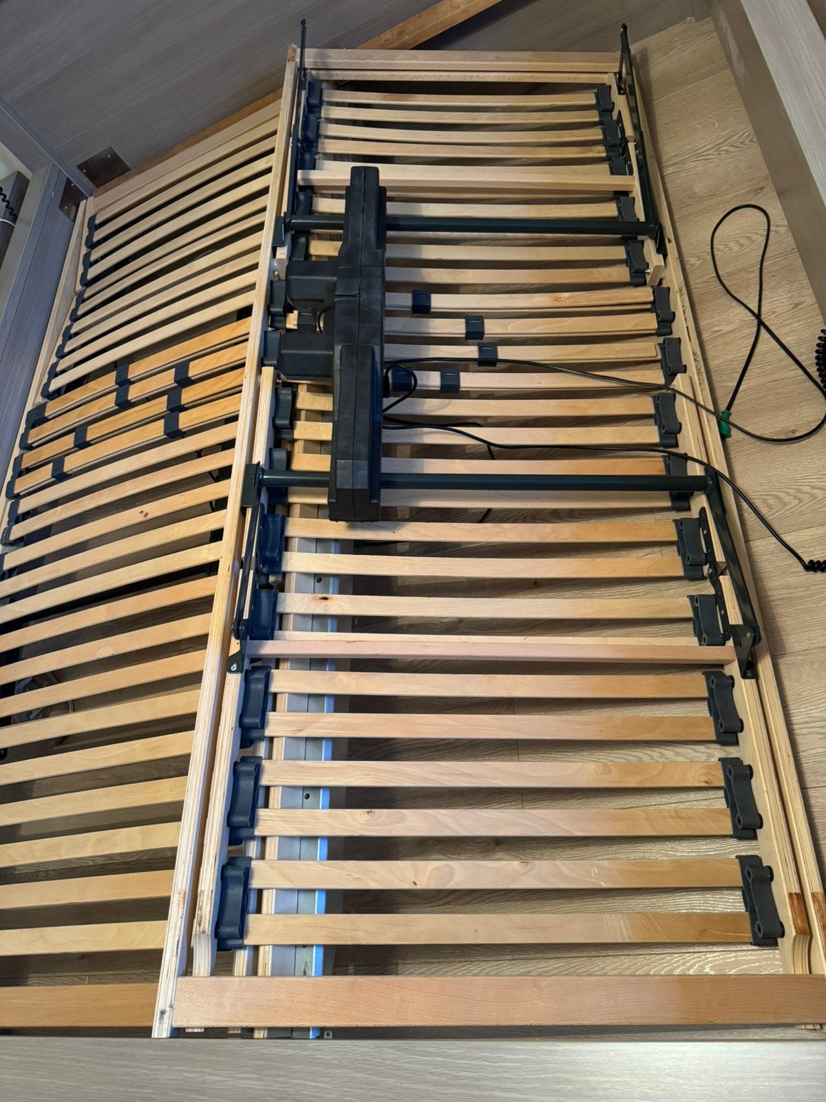 Latten boden Elektrische van het Merk OKIN, Huis en Inrichting, Ophalen, Tweepersoons, Zo goed als nieuw, 80 cm