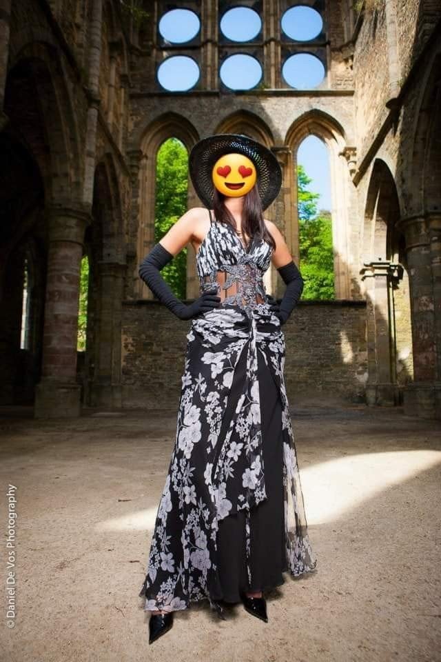 Robe de bal, de cocktail longue, blanche/noir, corset, 38, Vêtements | Femmes, Habits de circonstance, Comme neuf, Robe de gala