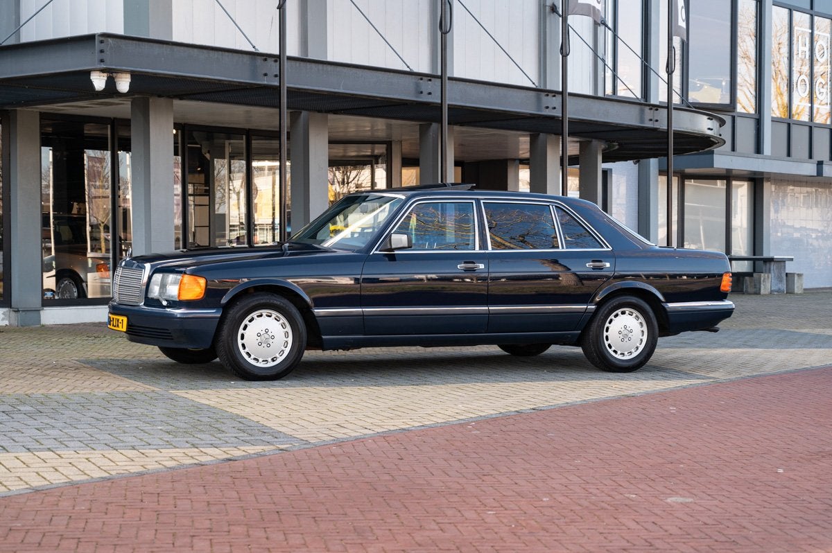 Mercedes-Benz S-Klasse 560 SEL, Cuir, Achat, Intérieur cuir, 4 portes