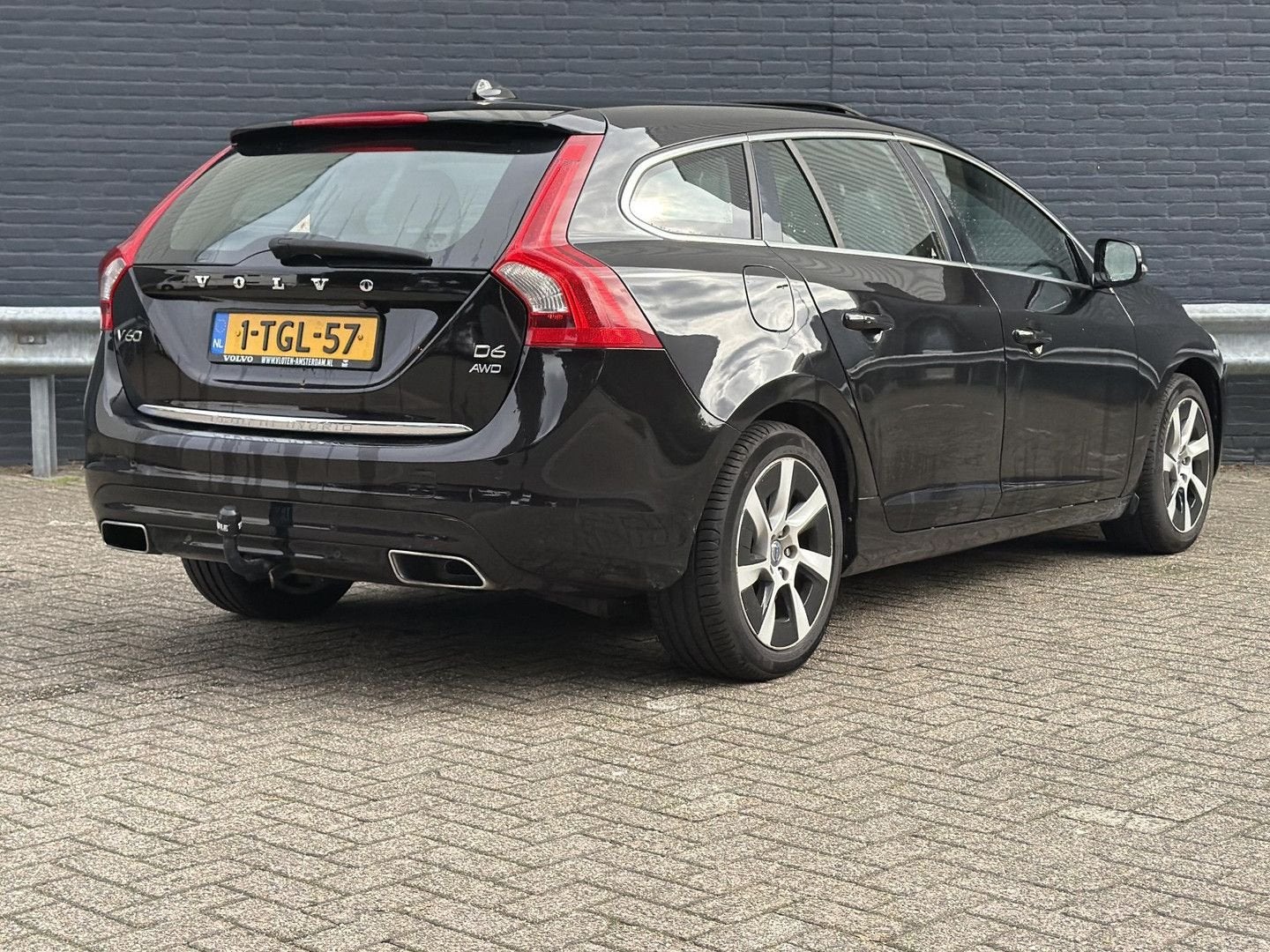 Volvo V60 2.4 D6 AWD Plug-In Hybrid Summum, Autos, Achat, V60, Break, Automatique