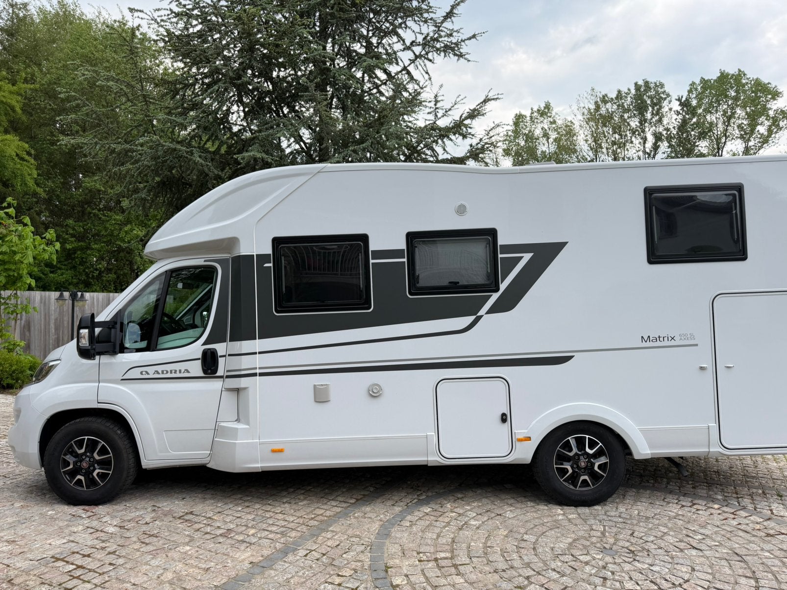 Camping car Adria Matrix, Caméra de recul, Fiat, Fietsendrager, Douche