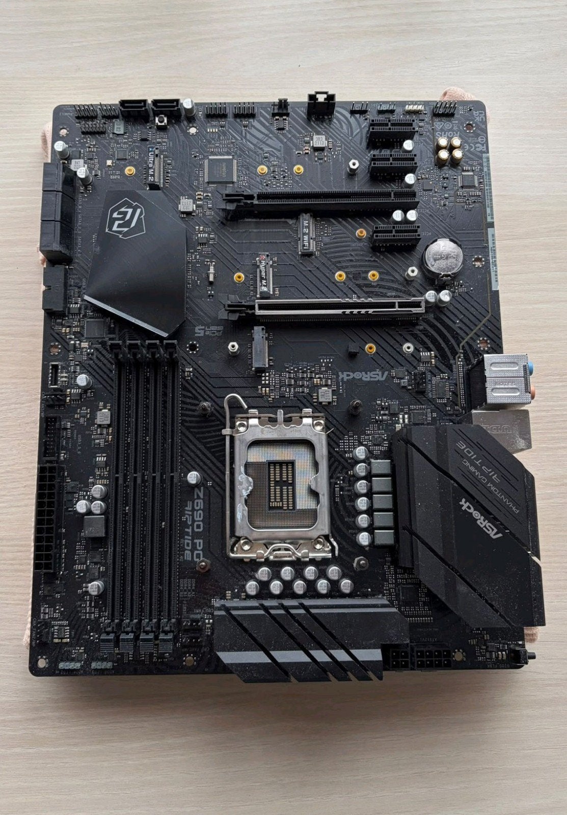 AS Rock Z690PG Riptide Moederbord intel LGA 1700 ATX, Computers en Software, Ophalen, Intel