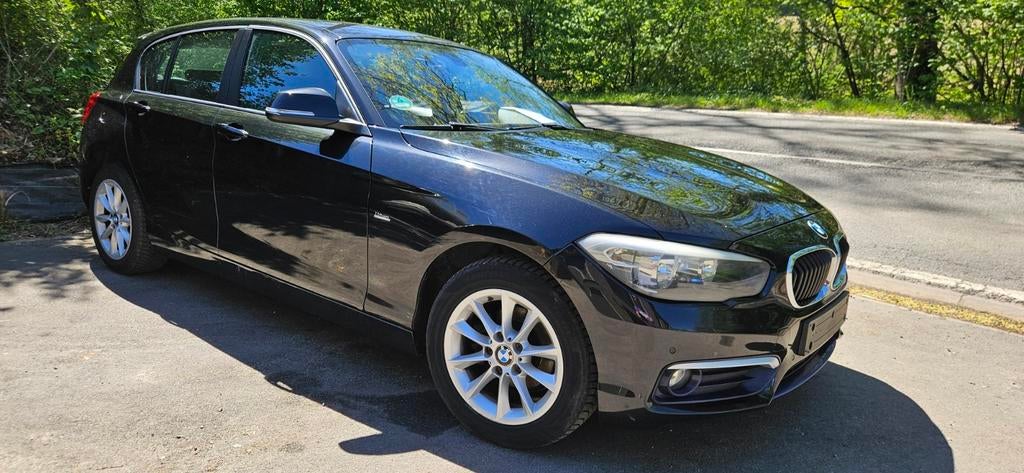 BMW 116D. 2016, Autos, BMW, Euro 6, Noir, 5 portes, Particulier