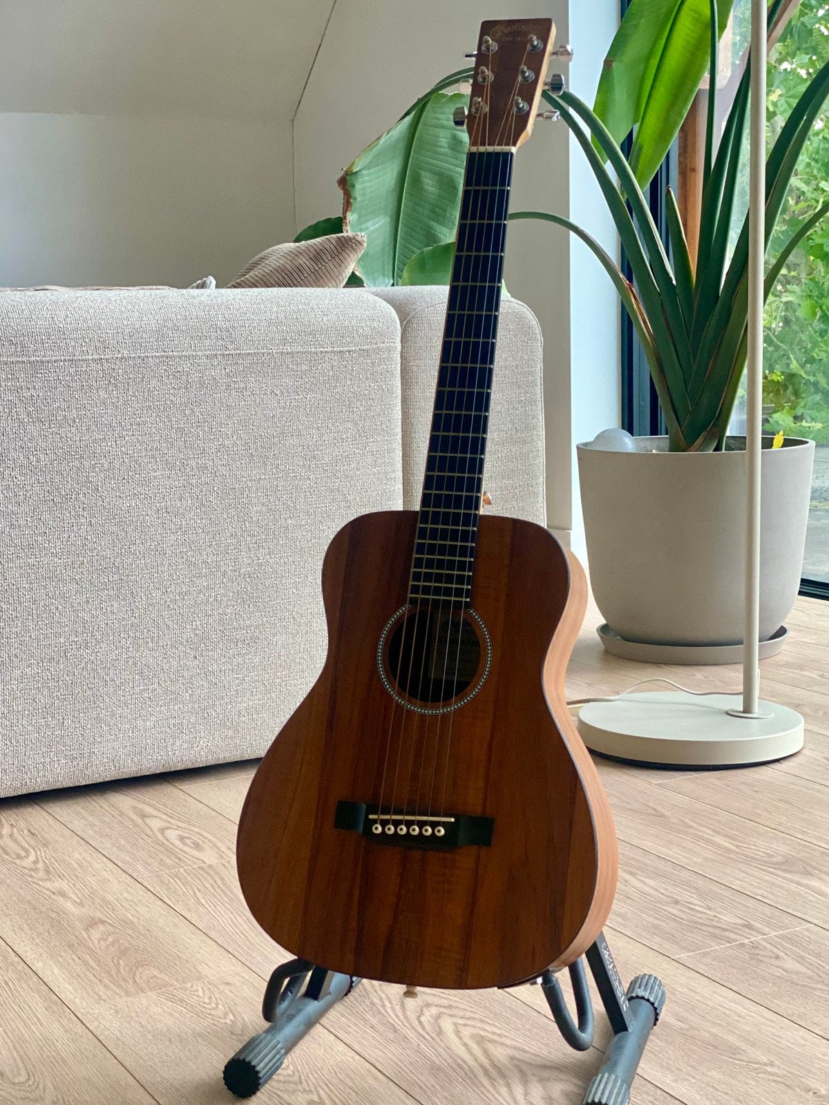 Martin LXK2 travel guitar, Muziek en Instrumenten, Snaarinstrumenten | Gitaren | Akoestisch, Ophalen, Zo goed als nieuw