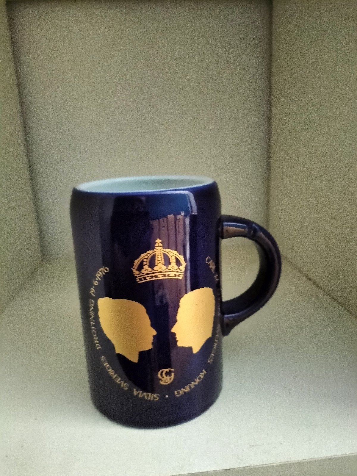 Herdenkingsbeker t.g.v. huwelijk van koning Carl Gustav van, Verzenden