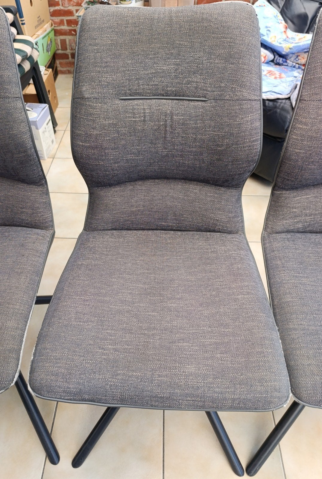 4 keukenstoelen, Ophalen