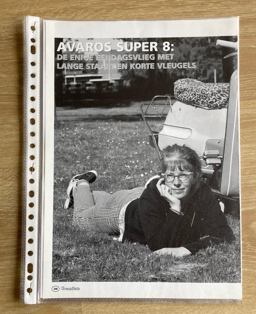 Map met documentatie Avaros Super 8  bromfietsen / Brommer, Fietsen en Brommers, Verzenden, Zo goed als nieuw
