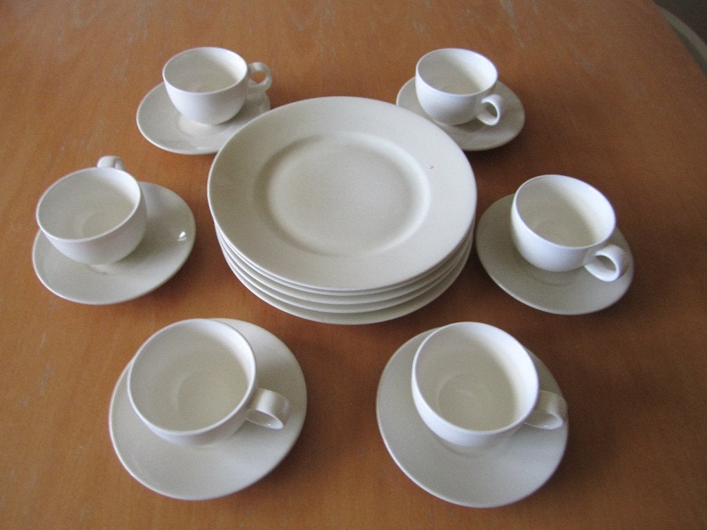 Espresso tasjes + bordjes, Ophalen of Verzenden, Zo goed als nieuw, Aardewerk