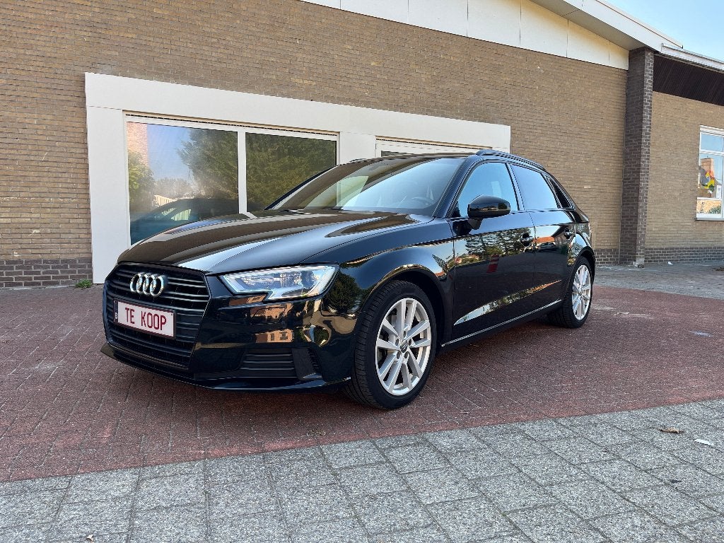 Audi A3 Sportback 30 TFSI Sport edition, Auto's, Voorwielaandrijving, Verwarmde buitenspiegels, Zwart, Leder