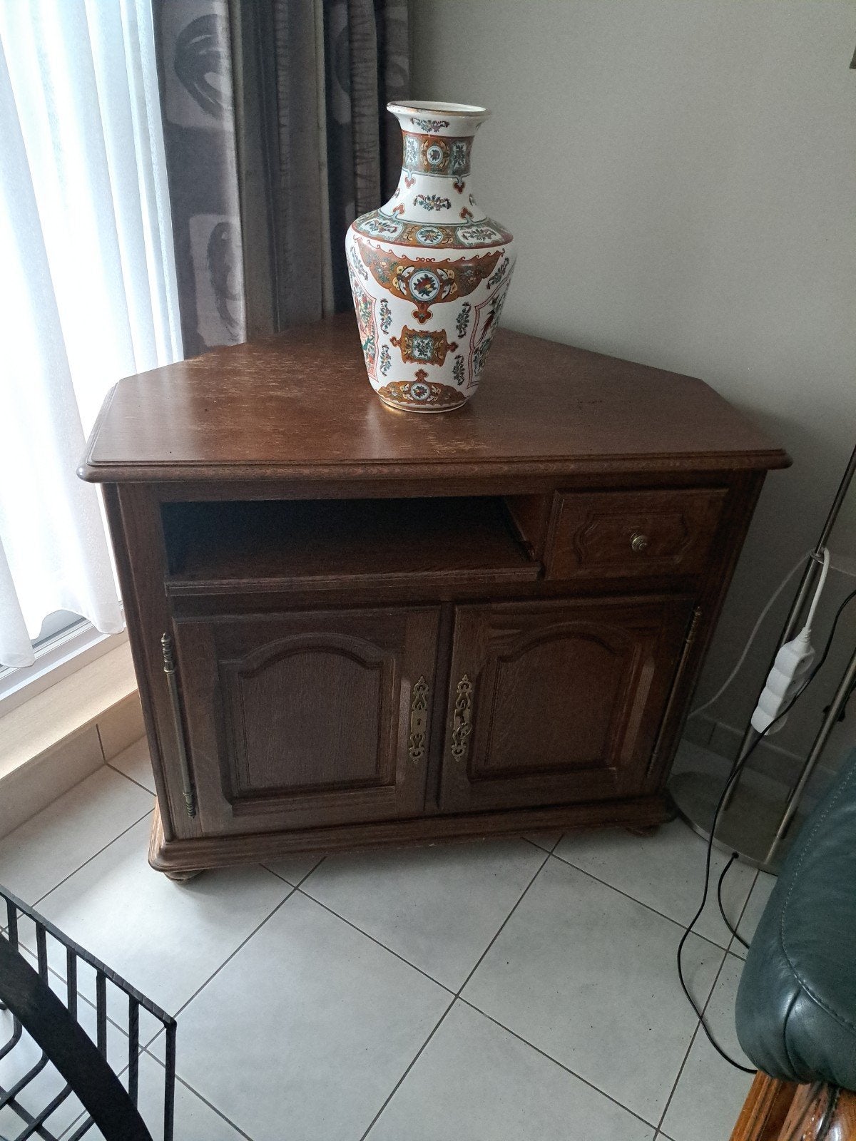 hoekkast te koop, Enlèvement