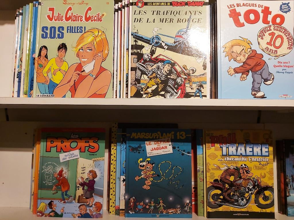 Buck Danny, TOTO, Marsupilami, Joe Bar, The Teachers..., Eén stripboek, Ophalen of Verzenden, Zo goed als nieuw, Divers auteurs