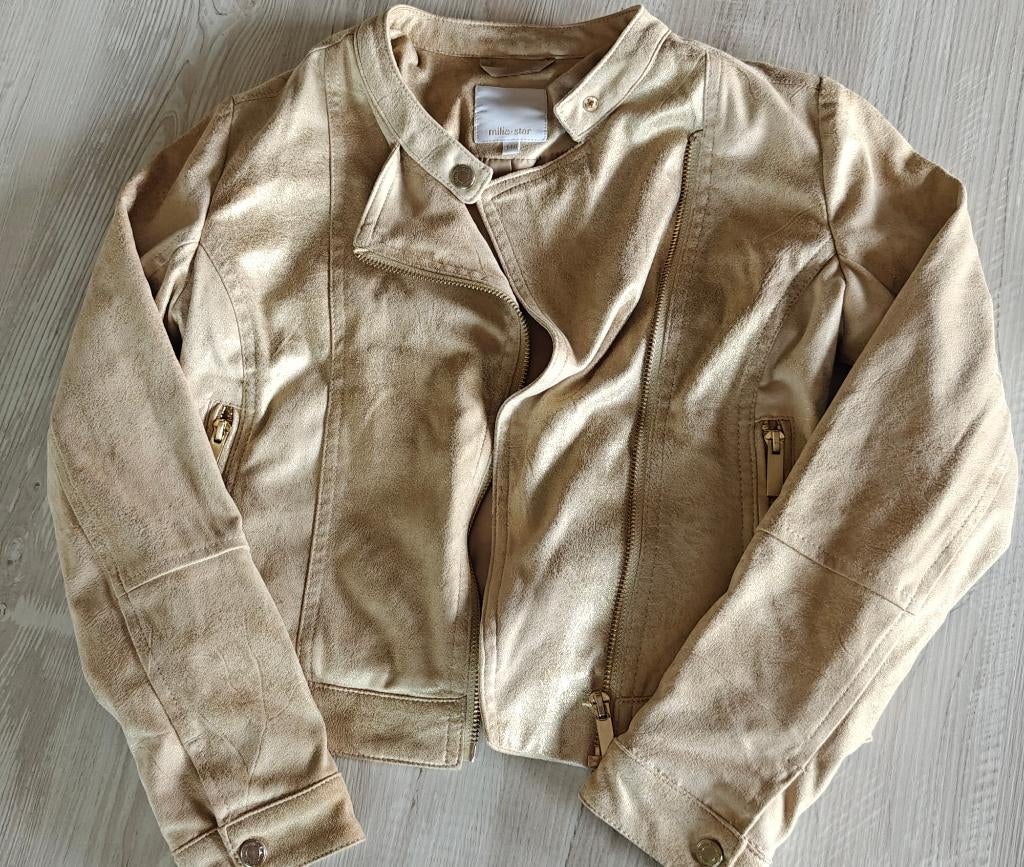 vest meisje - maat 146, Ophalen, Meisje, Trui of Vest, Zo goed als nieuw