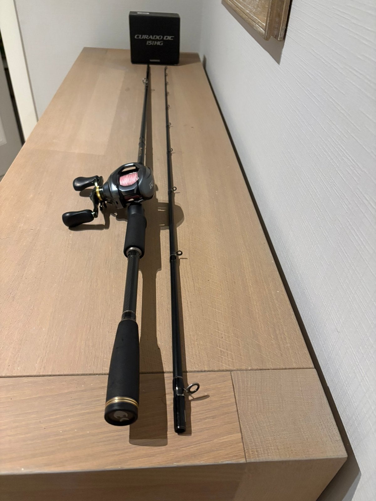 🇩🇰 Westin w3 powertrike T met reel curado DC 151HG, Watersport en Boten, Hengelsport | Roofvissen, Ophalen, Zo goed als nieuw