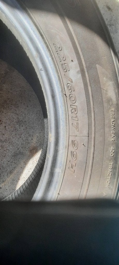 2 pneus hankook  225 60 17, Ophalen, Gebruikt, 17 inch, All Season