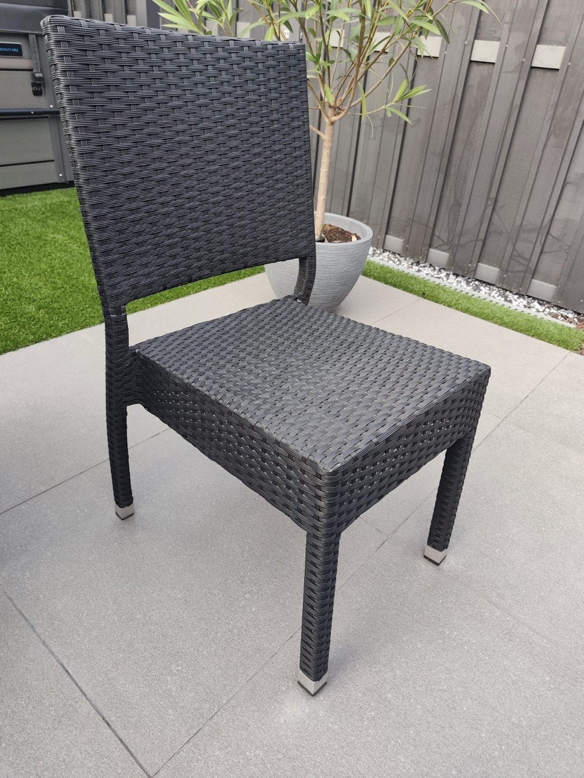 8 tuinstoelen in nieuwstaat, Ophalen, Zo goed als nieuw, Wicker, Stapelbaar